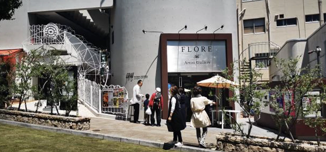 新感覚アートカフェ EPIC Art Space Cafe & Bar 写真5