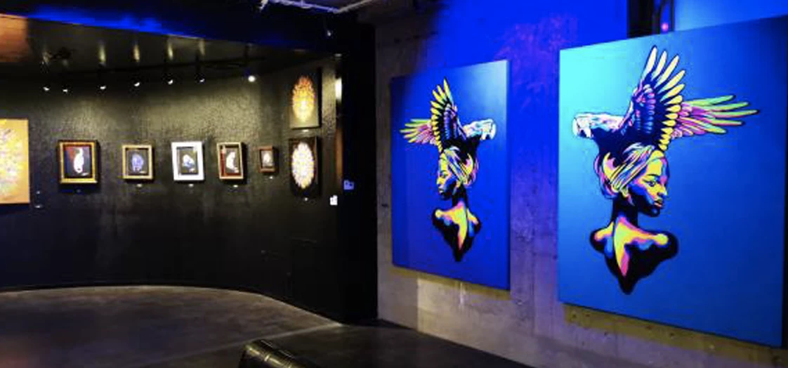 新感覚アートカフェ EPIC Art Space Cafe & Bar 写真2